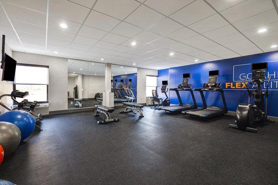 Holiday Inn Express & Suites Central Omaha By Ihg Съоръжения снимка